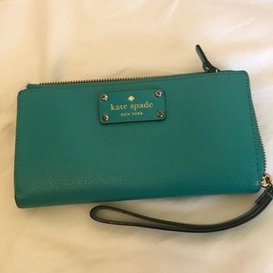 Kate Spade wallet/wristlet